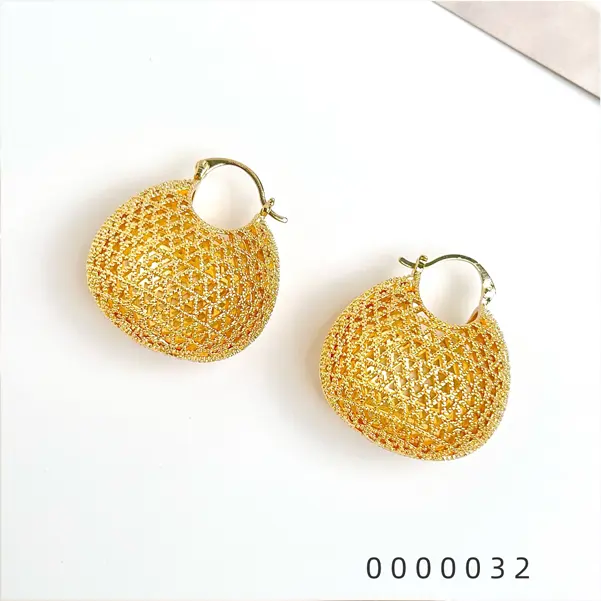 Earrings-wholesale-fashion-exaggerated-earrings--B Earrings wholesale fashion exaggerated earrings / 0000032