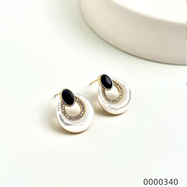 vintage-accessories-wholesale-shell-earrings vintage-accessories-wholesale-shell-earrings