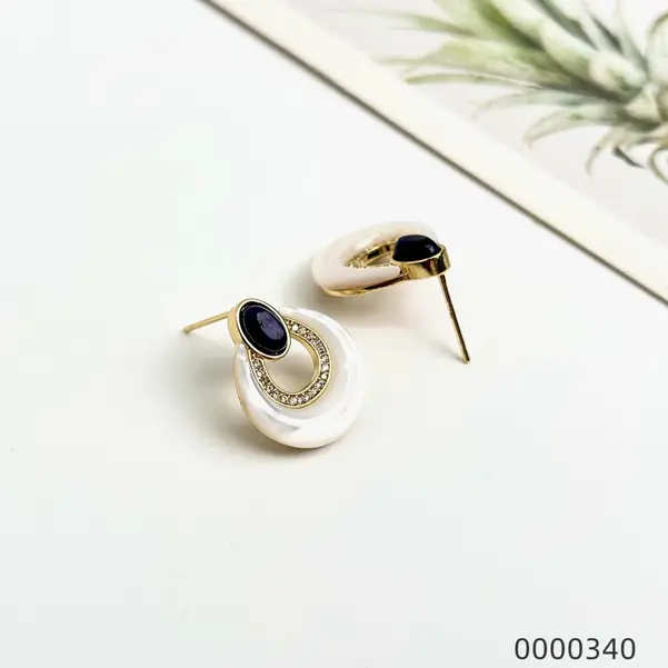 vintage-accessories-wholesale-shell-earrings--C Vintage accessories wholesale shell earrings / 0000340