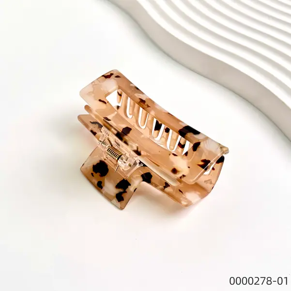 wholesale-square-brown-curly-hair-with-anti-slip-fashion-finish,large-size-claw-clip--D Wholesale square brown curly hair with anti slip fashion finish,large size claw clip / 0000278-01